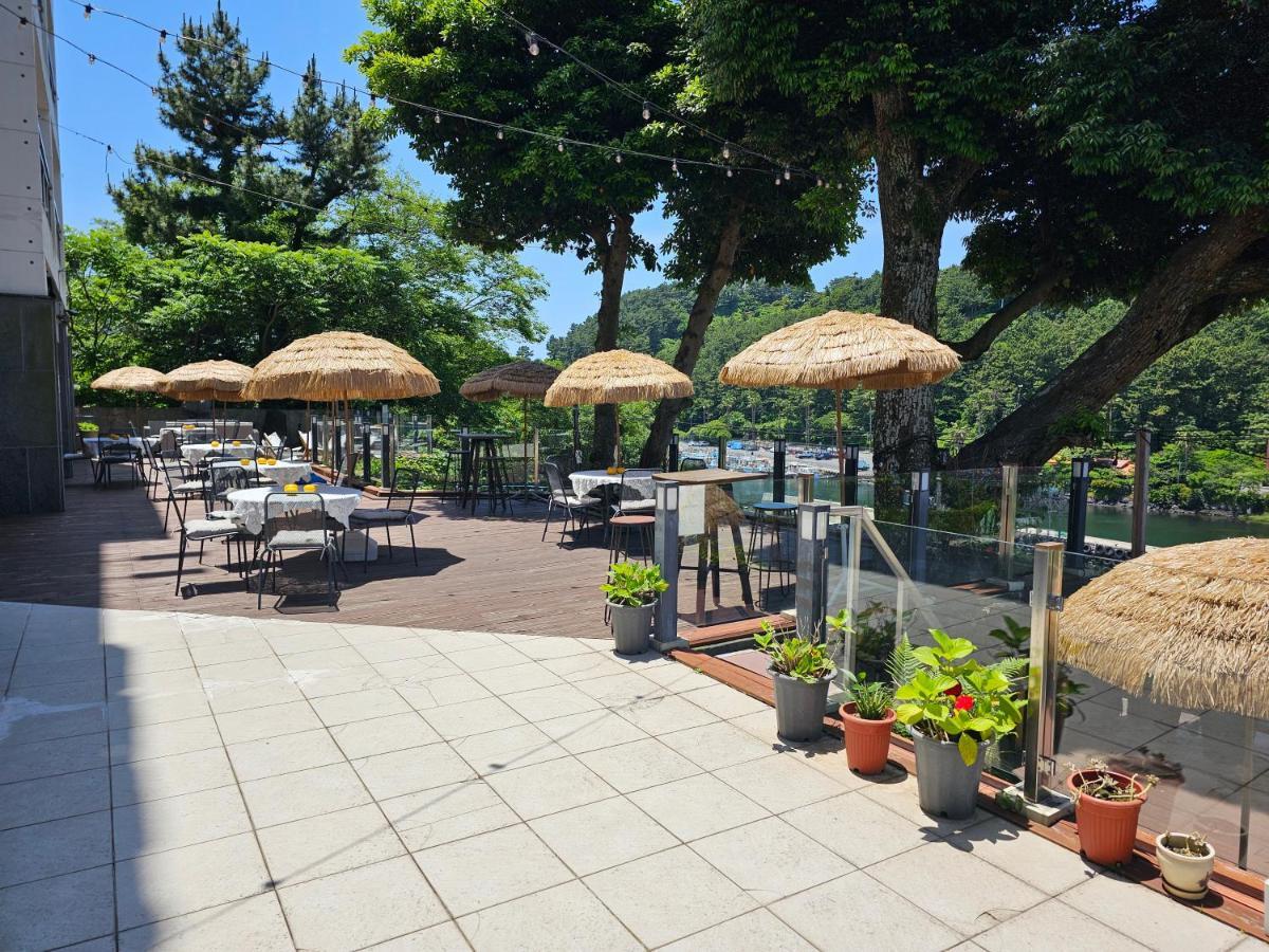 Cheonjiyeon Crystal Hotel Seogwipo Exterior foto